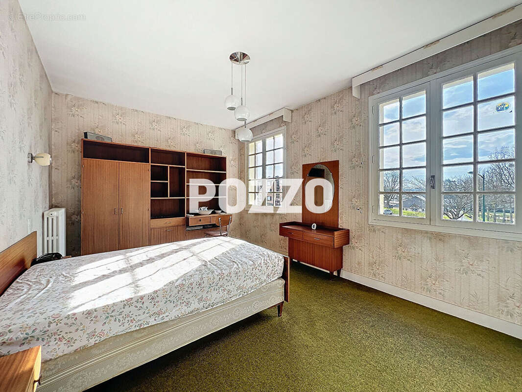 Maison à SAINT-HILAIRE-DU-HARCOUET