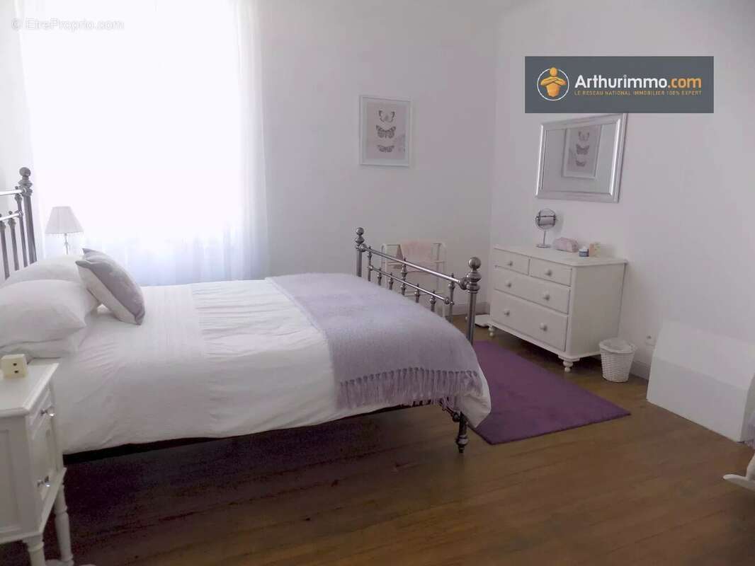 Maison à SAINTE-COLOMBE-SUR-L&#039;HERS