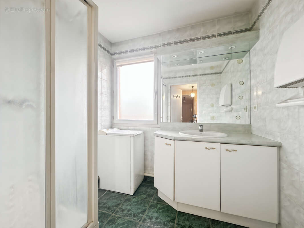 Appartement à NEUVILLE-SUR-SAONE