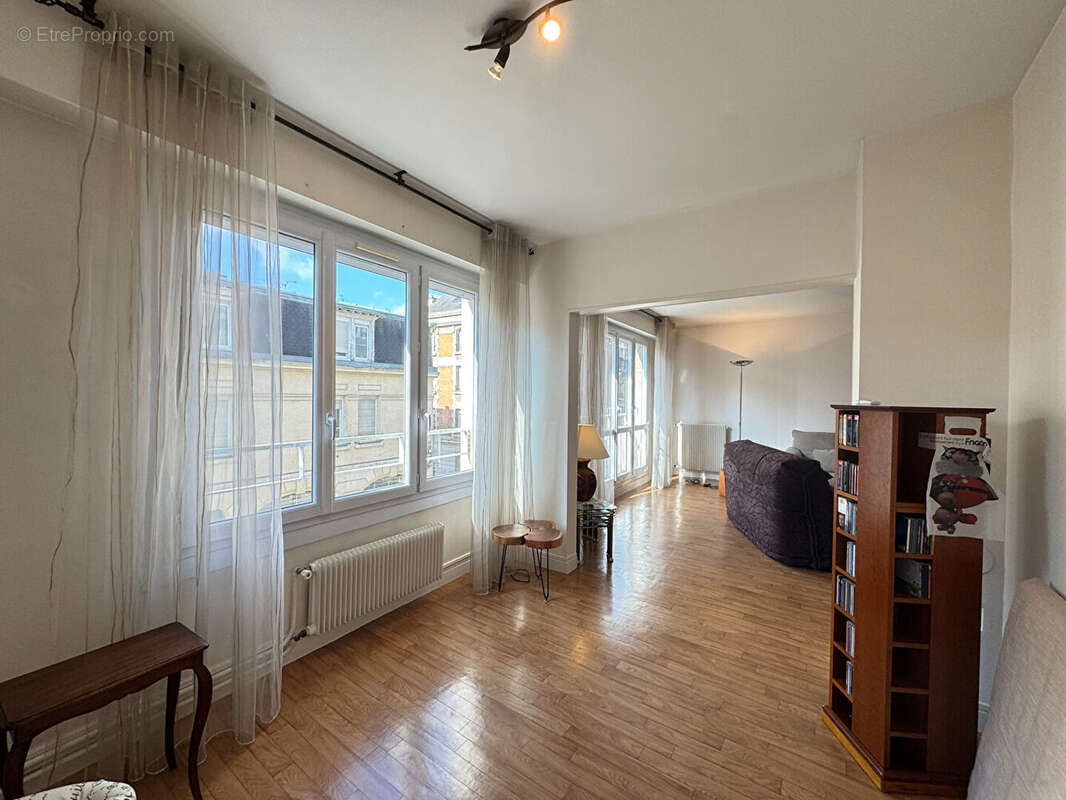 Appartement traversant type 5 - 112.4 m² - secteur buirette - photo 5