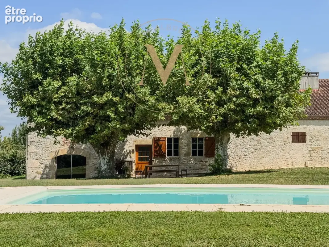 Deux maisons en une • 10 chambres • 2 piscines • jusqu’à 10 ha saint georges (47) - photo 18