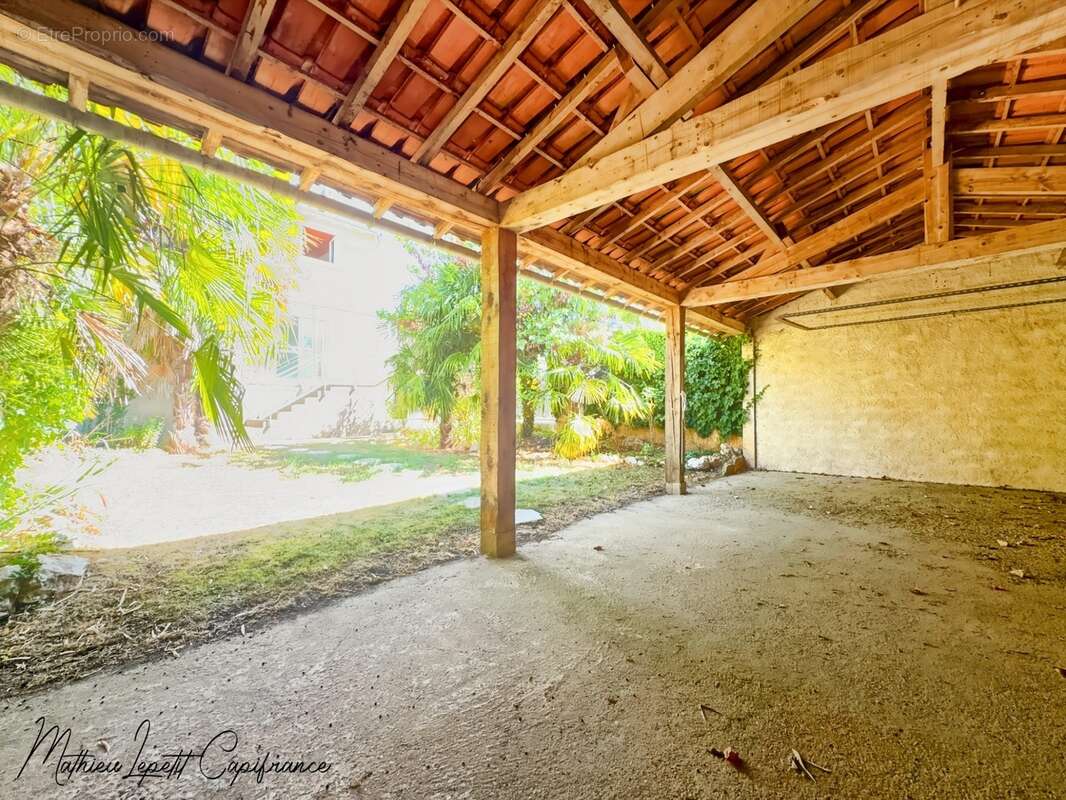  À VENDRE – Maison familiale de 159 m² avec 5 chambres et dépendance – PÉRIGUEUX (Quartier Hôpital) - photo 15