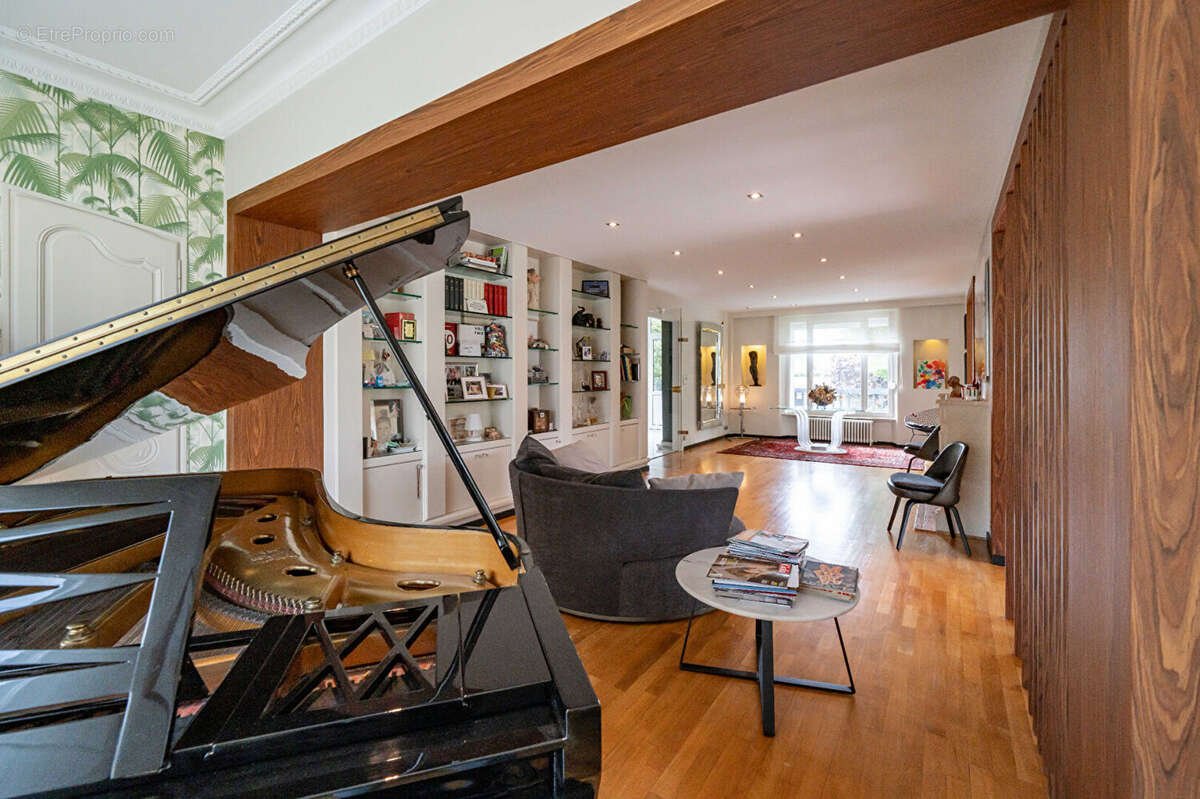 Maison de maître 247 m² avec piscine - vieux bezannes - photo 5