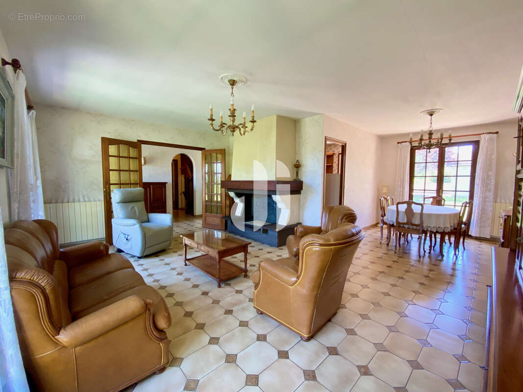 Maison à VILLENAVE-D'ORNON