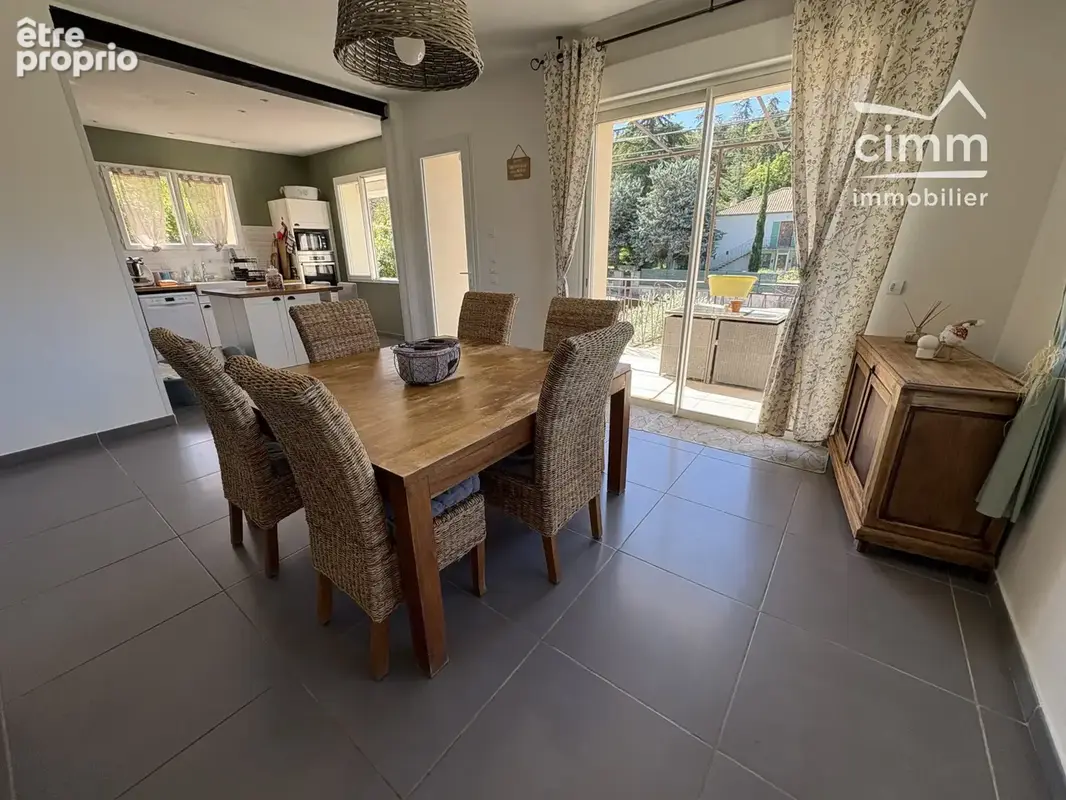 Maison 7 pièces 175 m² à vendre à Malaucene (84340) - photo 2