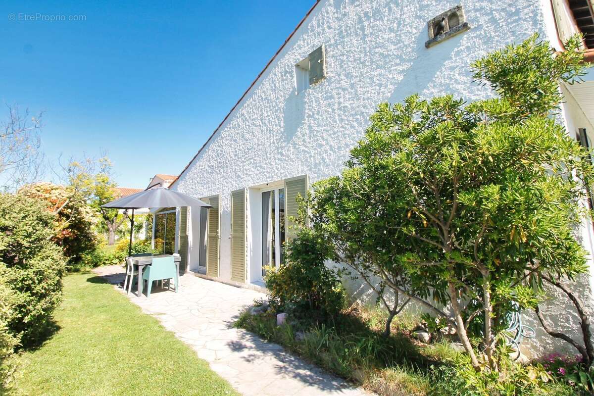 Maison 132 m² à Vaux-Sur-Mer  - photo 18