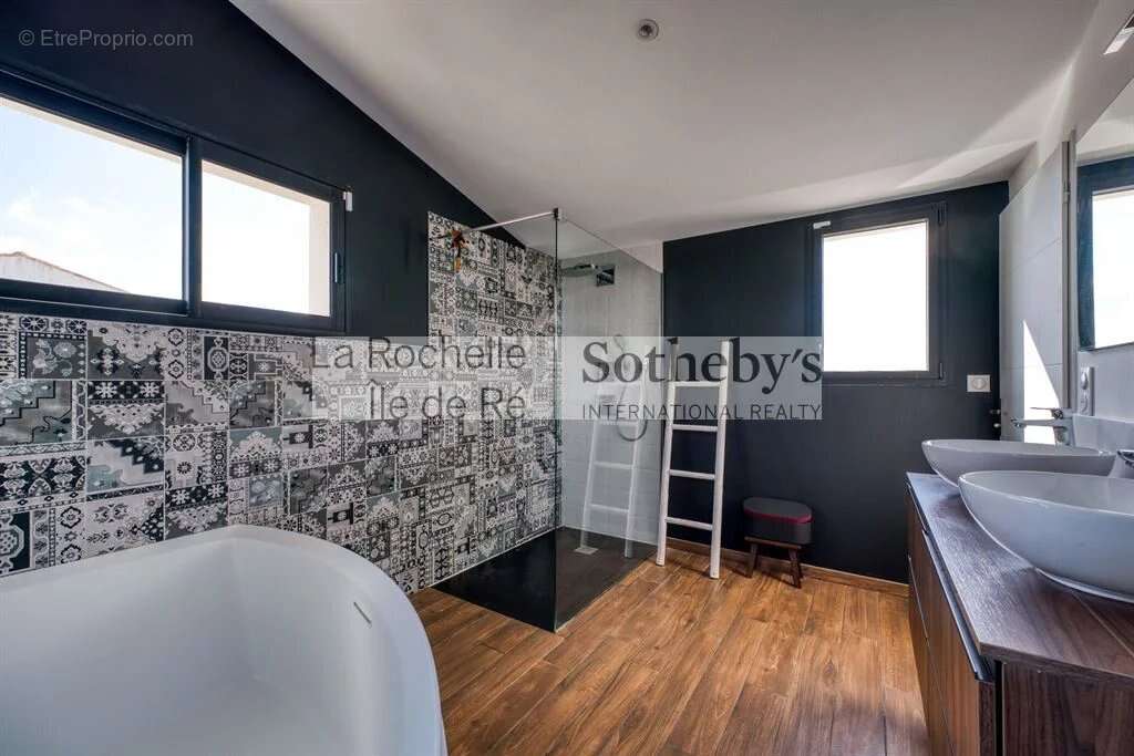 Maison à SAINT-ROGATIEN