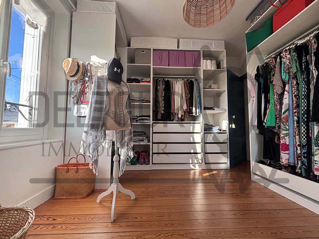 Maison à QUINCY-VOISINS