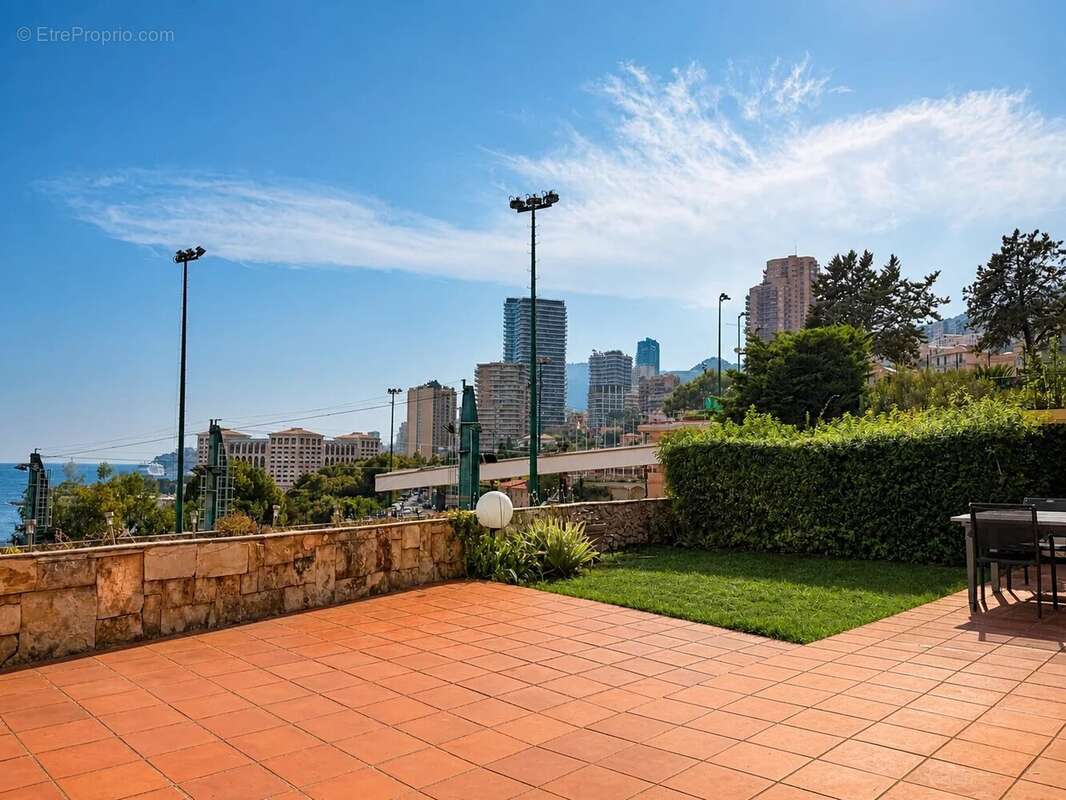 Appartement à ROQUEBRUNE-CAP-MARTIN