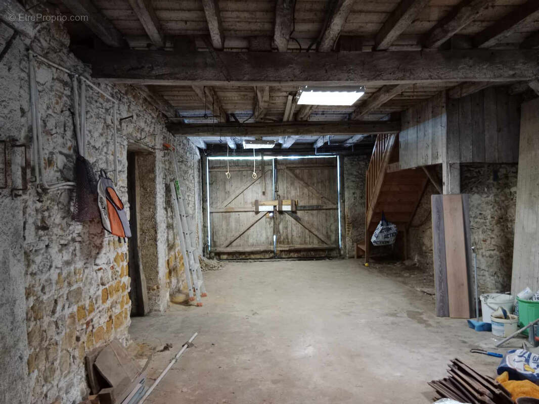 Maison + garage + 2 granges arzacq 64 - photo 12