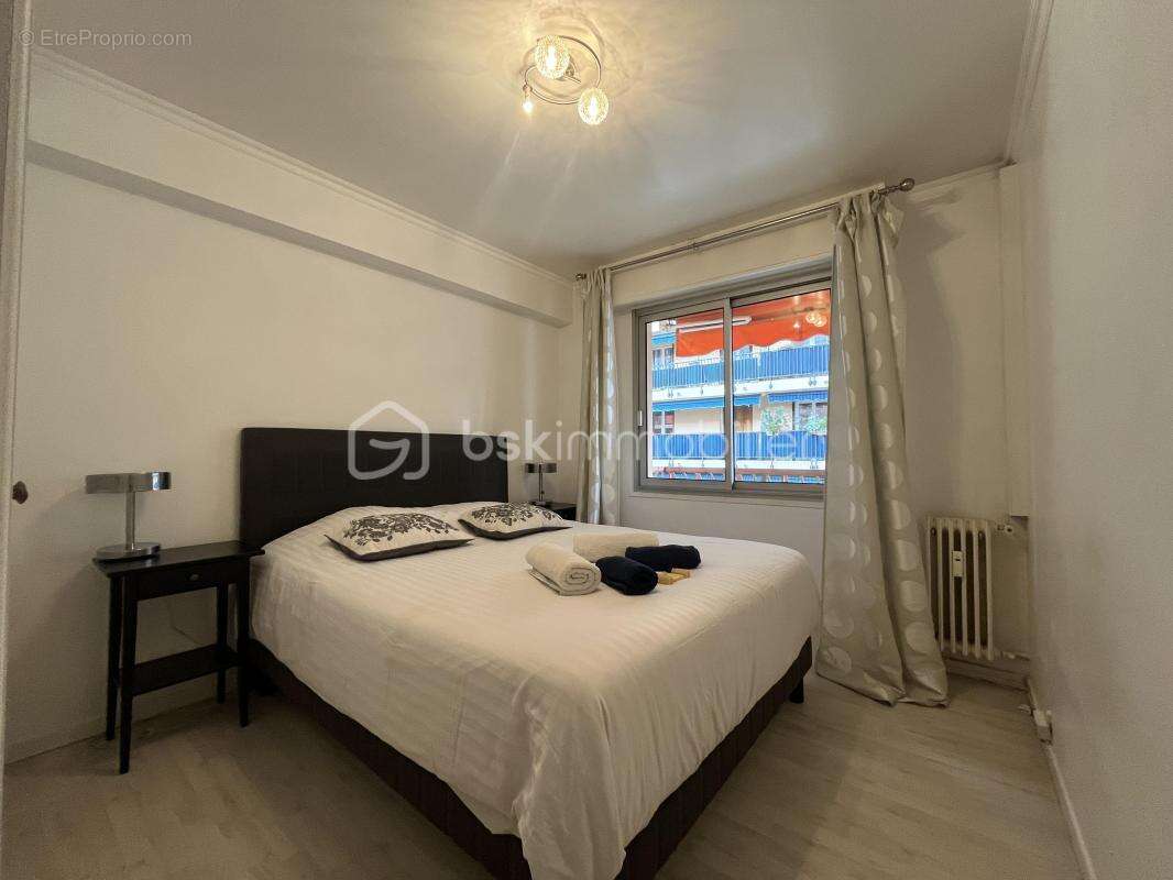 Appartement à VALLAURIS