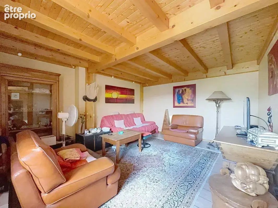 Maison mitoyenne de 168 m² avec dépendance de 180 m² - photo 11