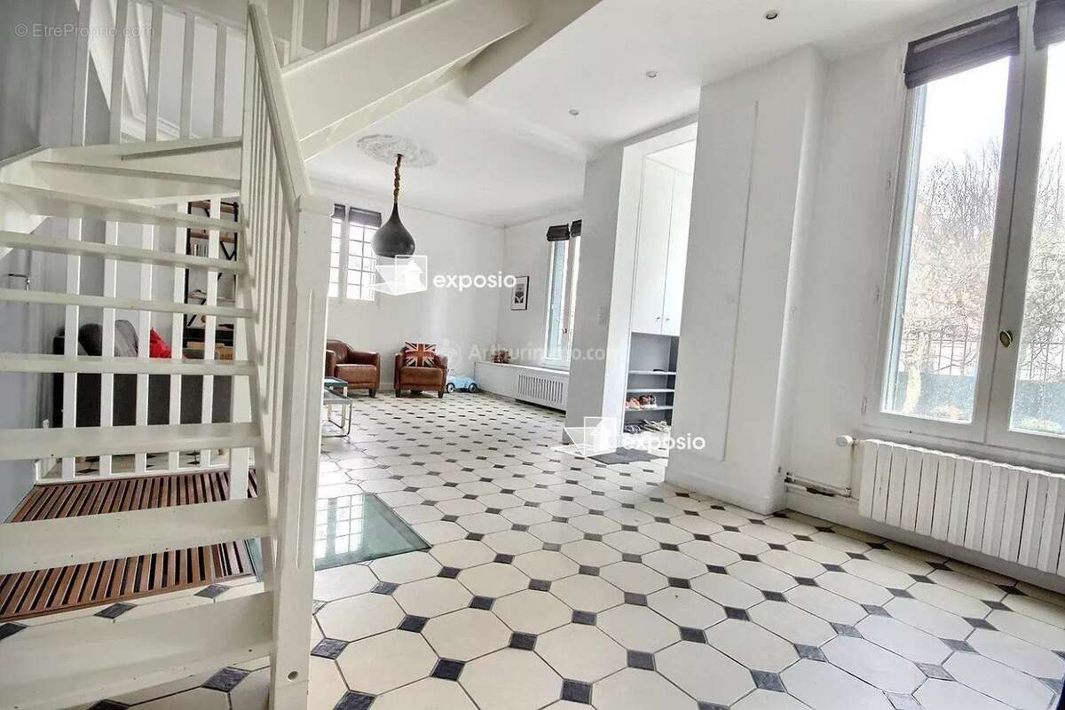 Maison à ASNIERES-SUR-SEINE