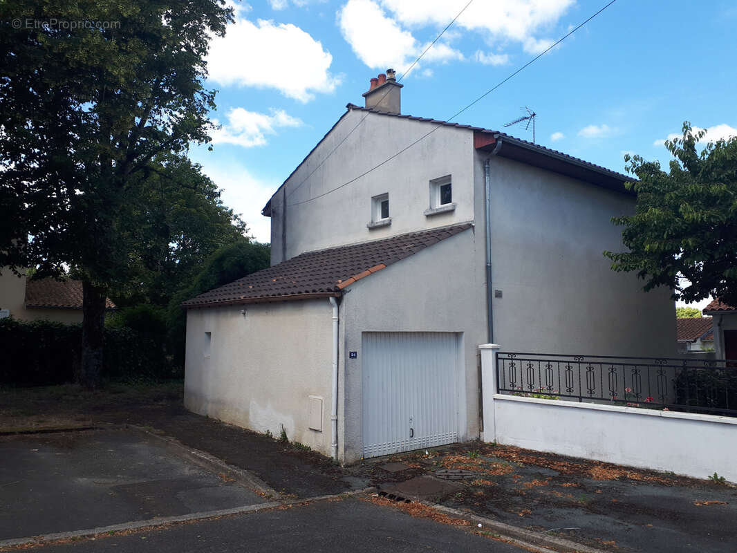 Maison à POITIERS