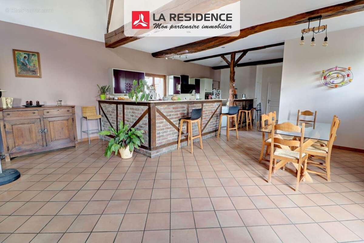 Maison à FONTAINE-LE-BOURG