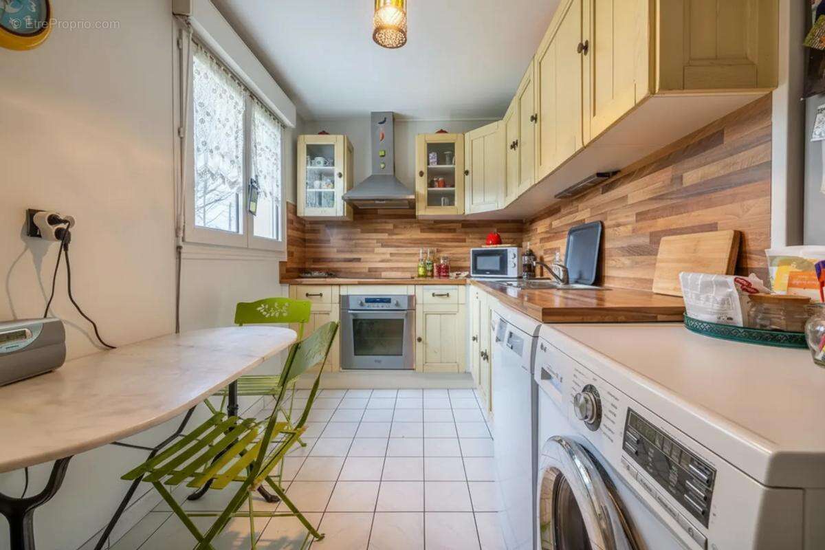 Appartement à CHILLY-MAZARIN