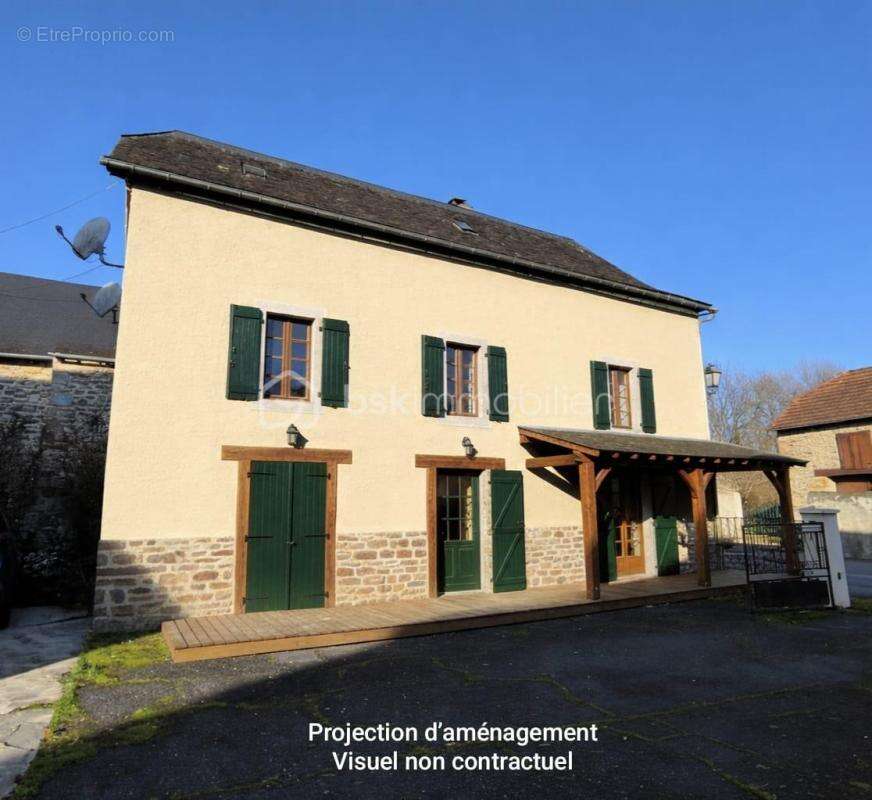 Maison à OGEU-LES-BAINS