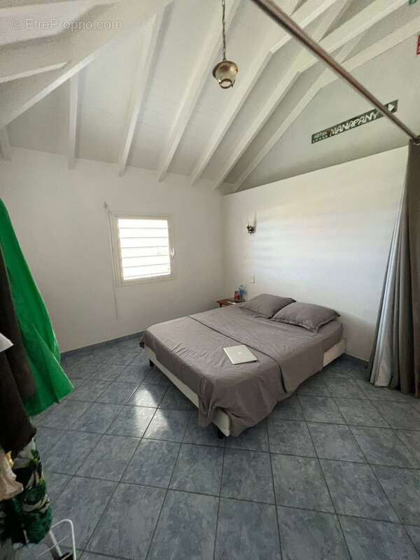 Maison à CAPESTERRE-BELLE-EAU