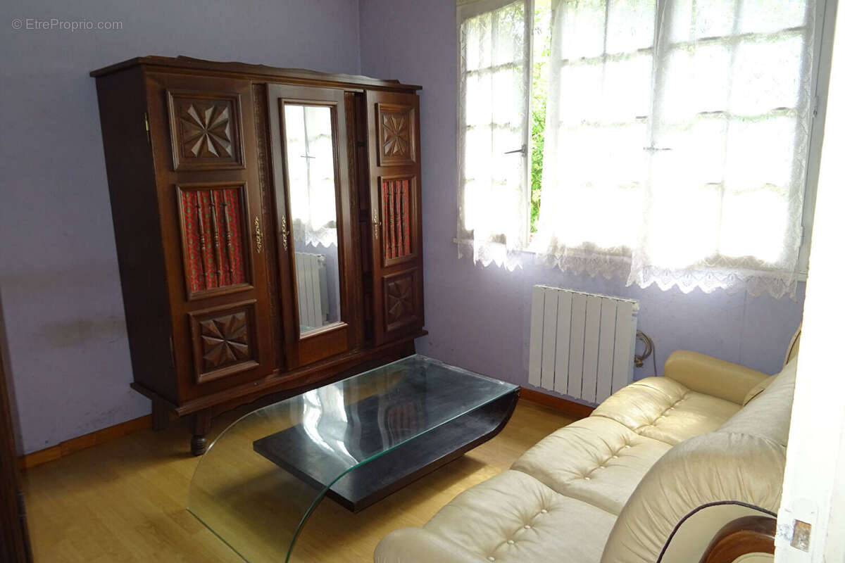 Maison à THIRON-GARDAIS