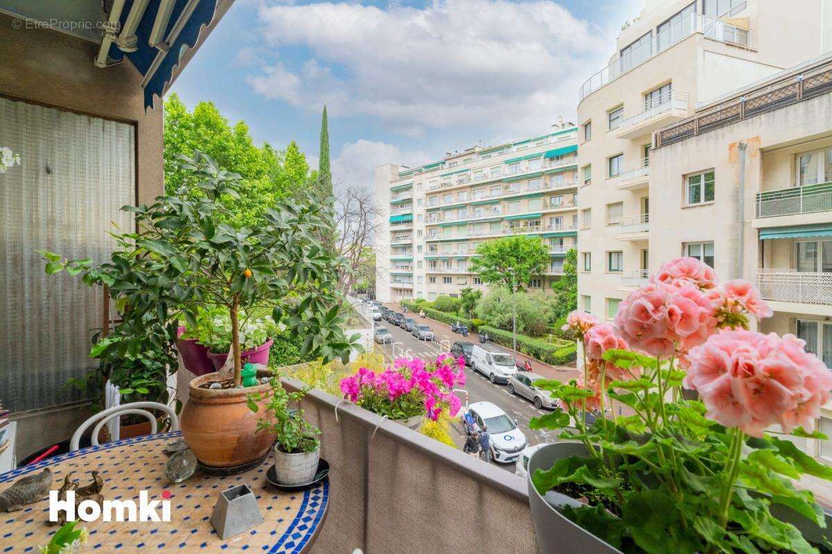 Appartement à MARSEILLE-8E