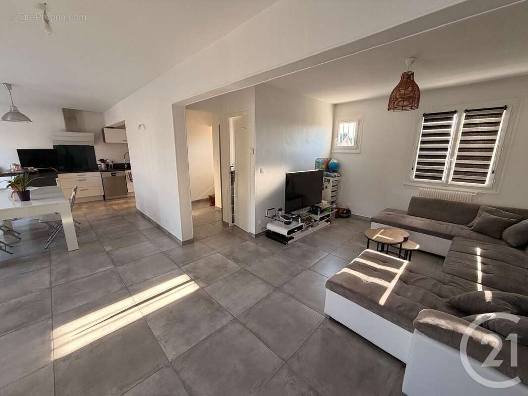 Maison à MOUSSY-LE-VIEUX