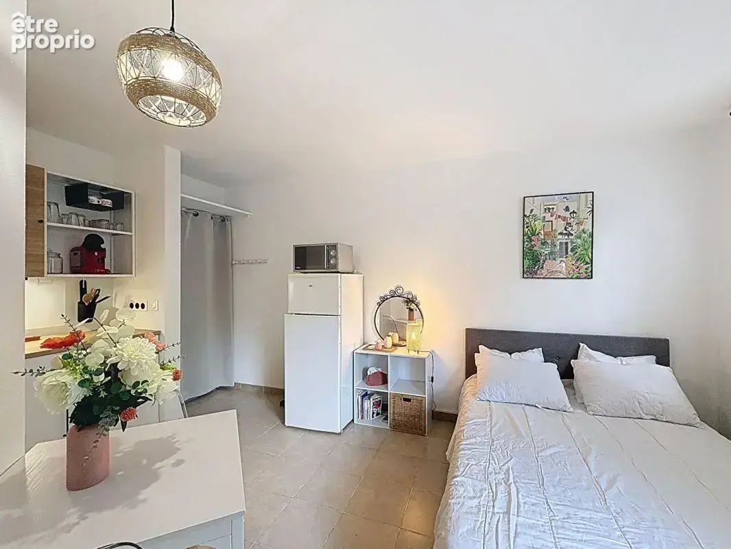 Appartement Greoux Les Bains / jardinet - photo 8