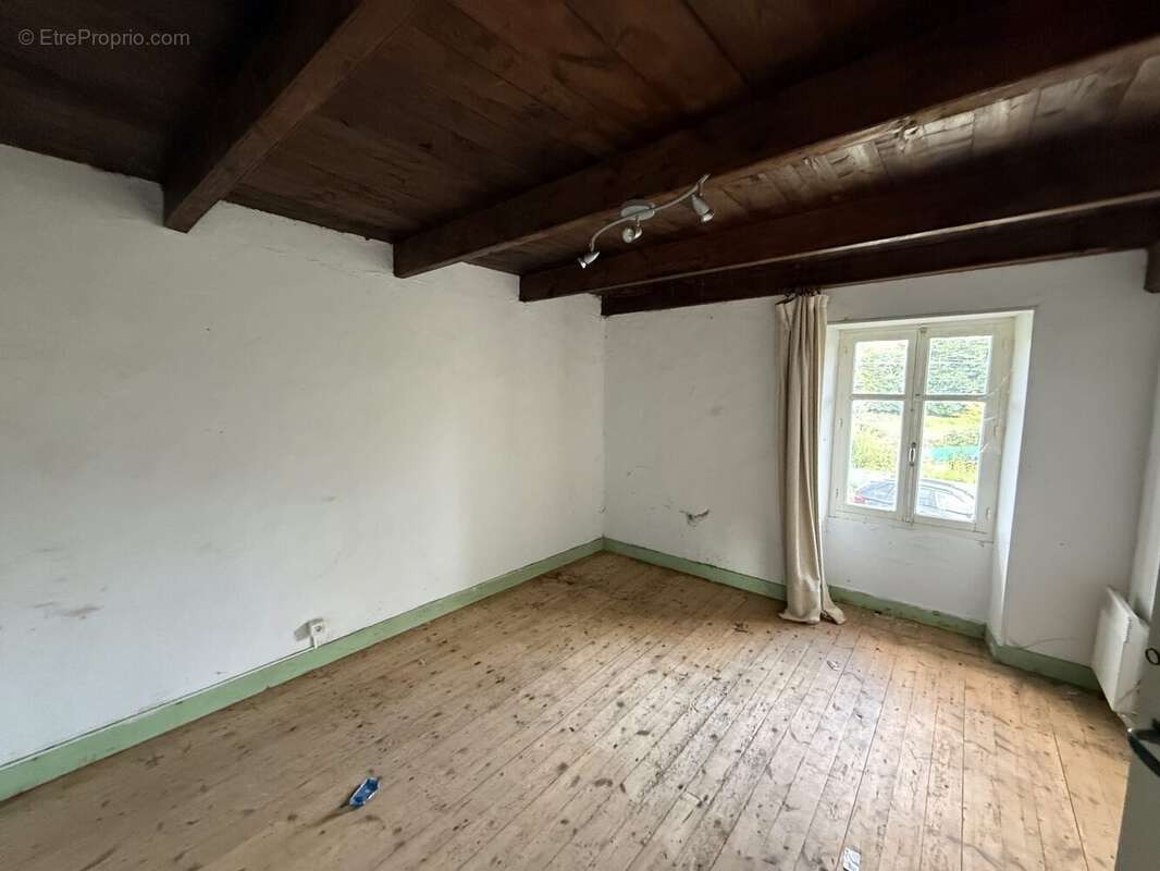 Maison à TAPONNAT-FLEURIGNAC