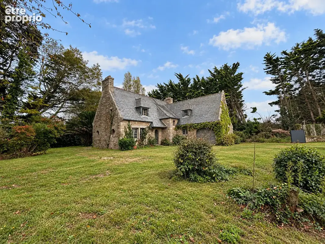 FINISTÈRE: Saint-Pol-de-Léon. Maison de prestige rénovée à 450 m de la plage - photo 18