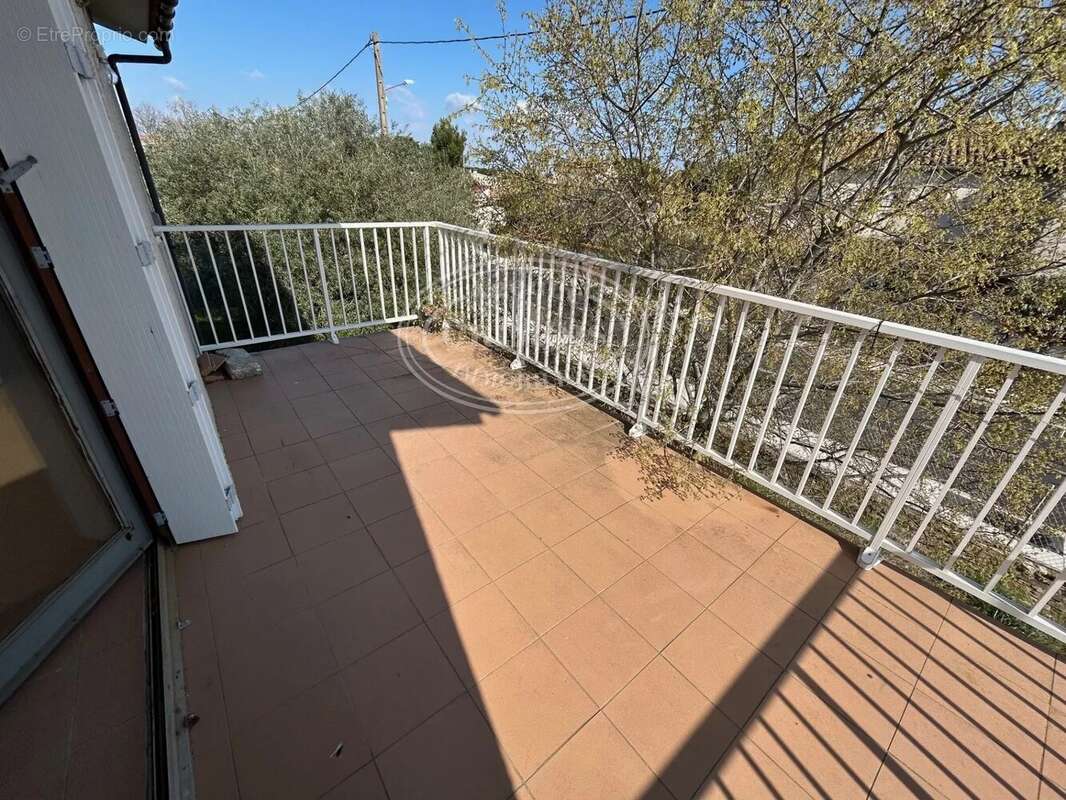 Maison à LEZIGNAN-CORBIERES