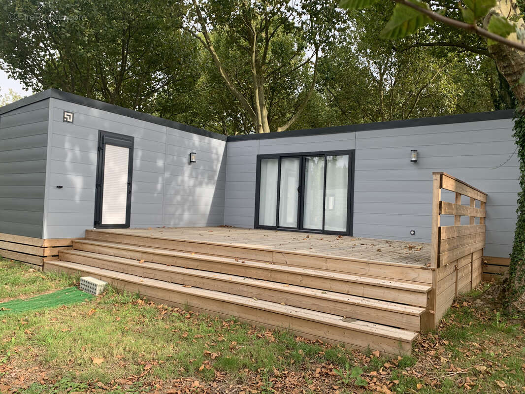 Chalet 3 chambres haut de gamme situé dans un domaine sécurisé avec piscine à 1 km de la plage ! - photo 3