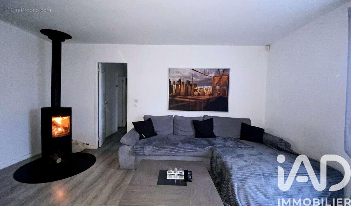 Photo 2 - Maison à JOUY-LE-CHATEL