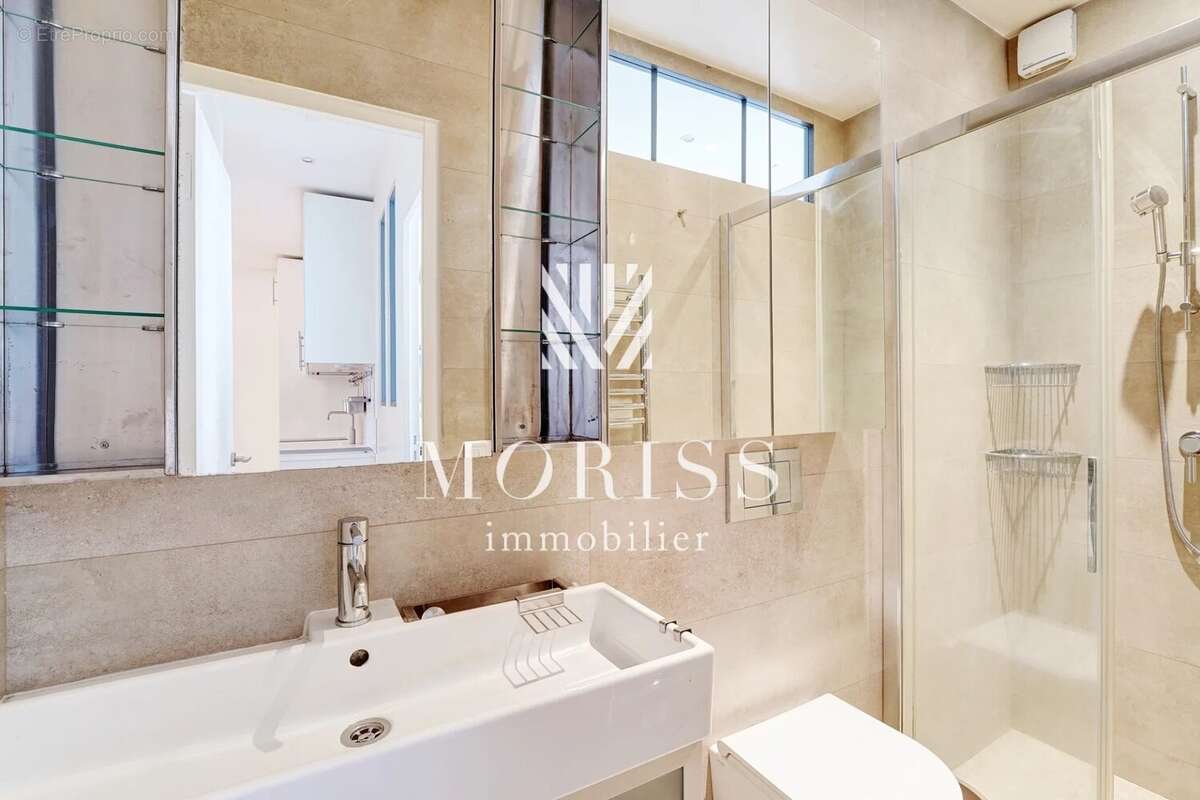 Appartement à PARIS-17E