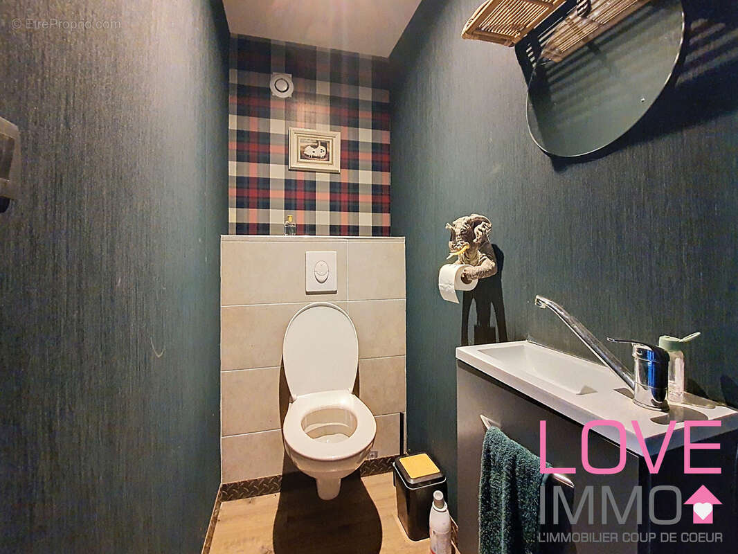 Maison à LA TOUR-DU-PIN