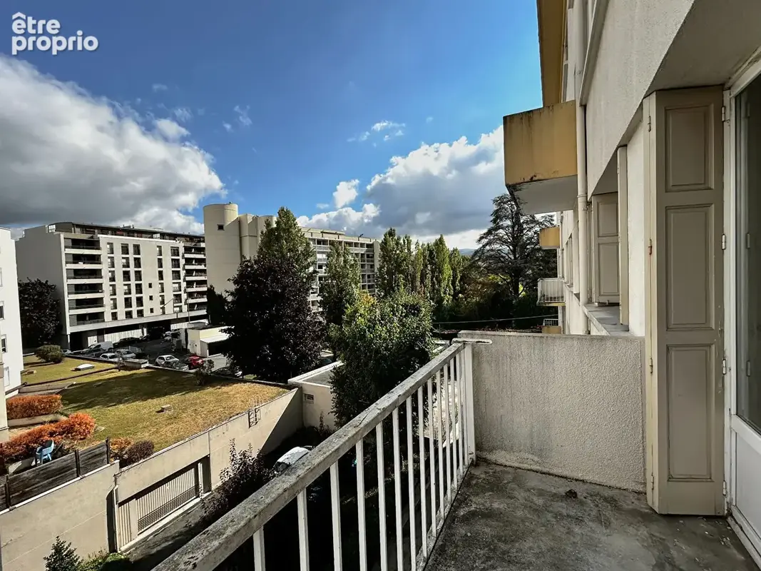 Appartement 2 pièces de 39 m² avec balcon et vue dégagée - photo 1