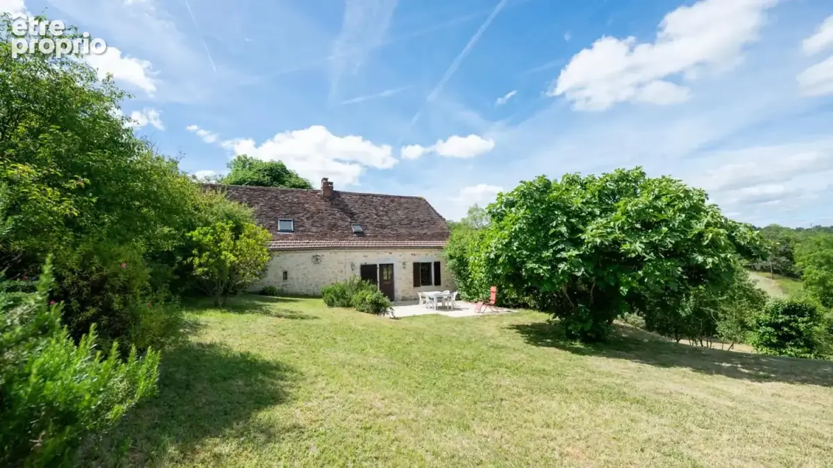 EXCLUSIVITE - Agréable Propriété de caractère avec spacieuse mai - photo 9