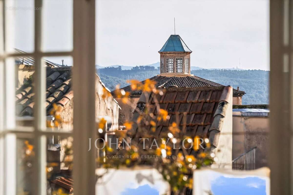 Appartement à AIX-EN-PROVENCE