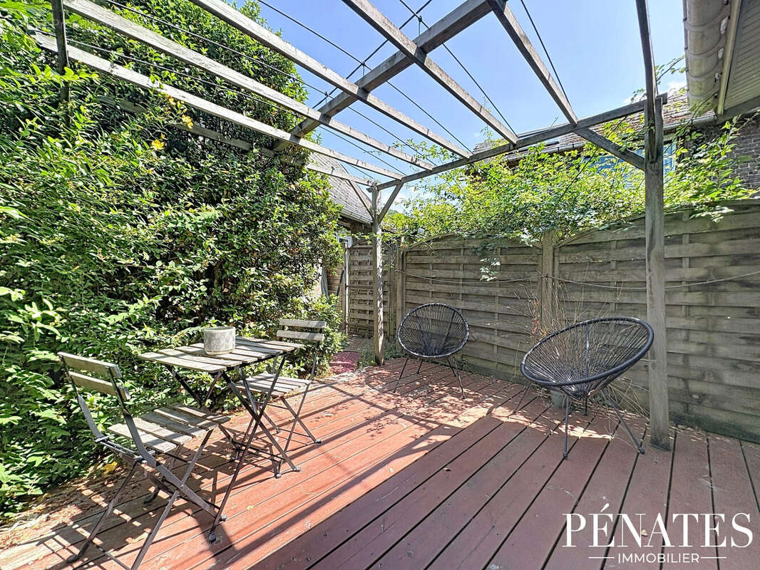 Maison 83 m² à Saint-Leger-Du-Bourg-Denis  - photo 7