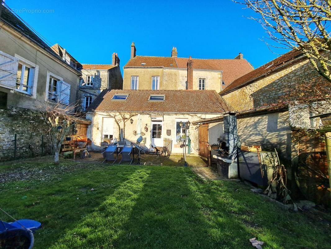 Maison à MORTAGNE-AU-PERCHE