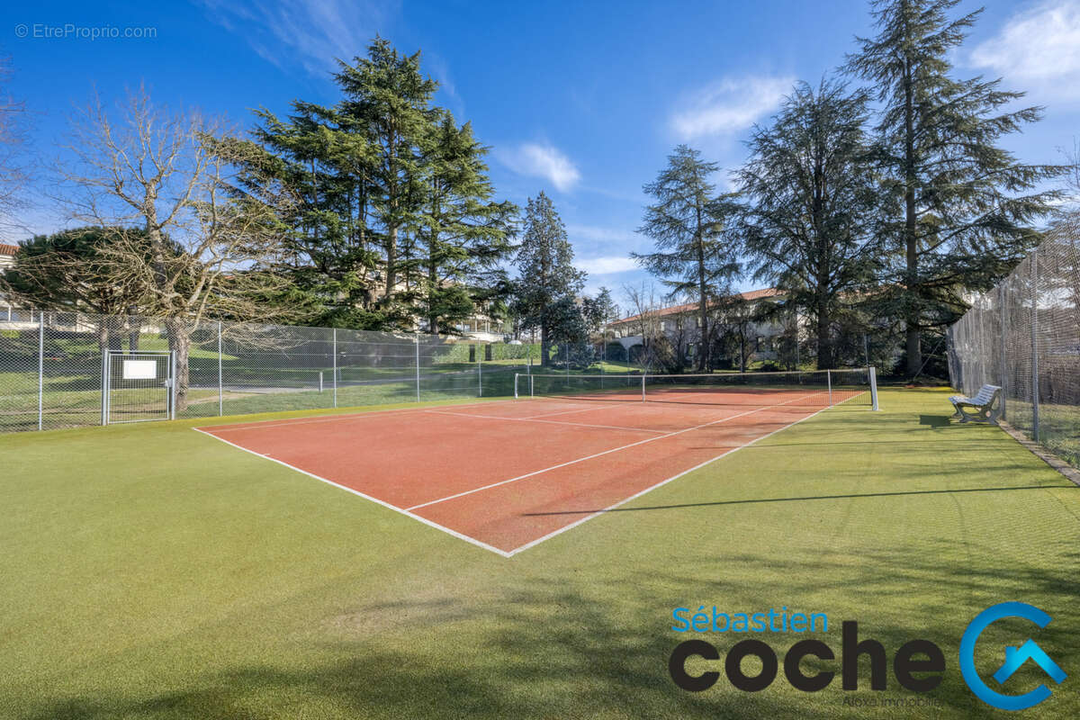 Appartement à CHARBONNIERES-LES-BAINS
