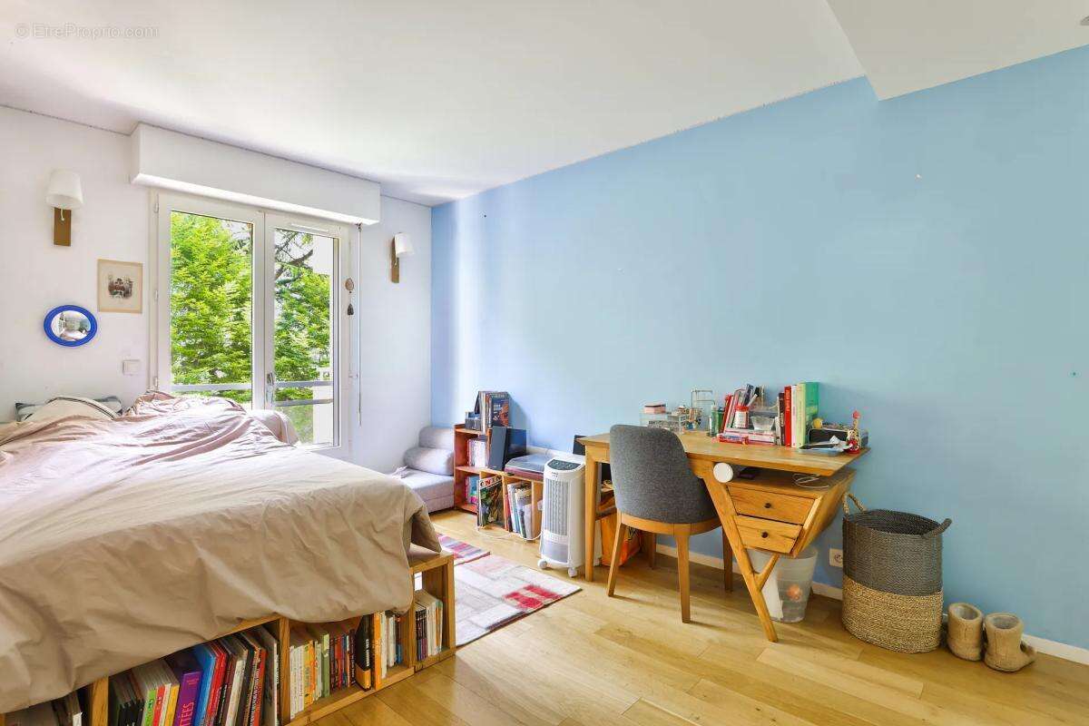 Appartement à PARIS-20E