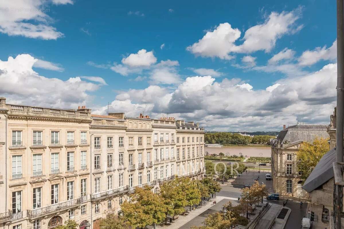 Appartement à BORDEAUX