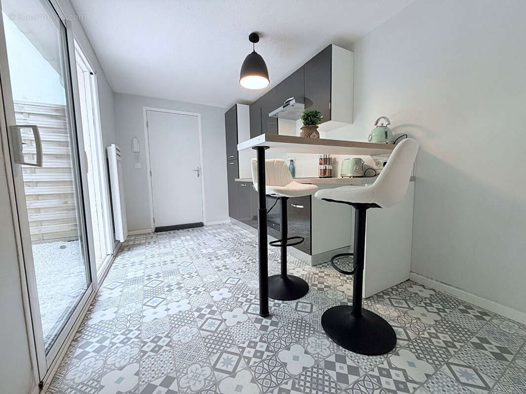Appartement avec cour privative hypercentre de la Rochelle - photo 5