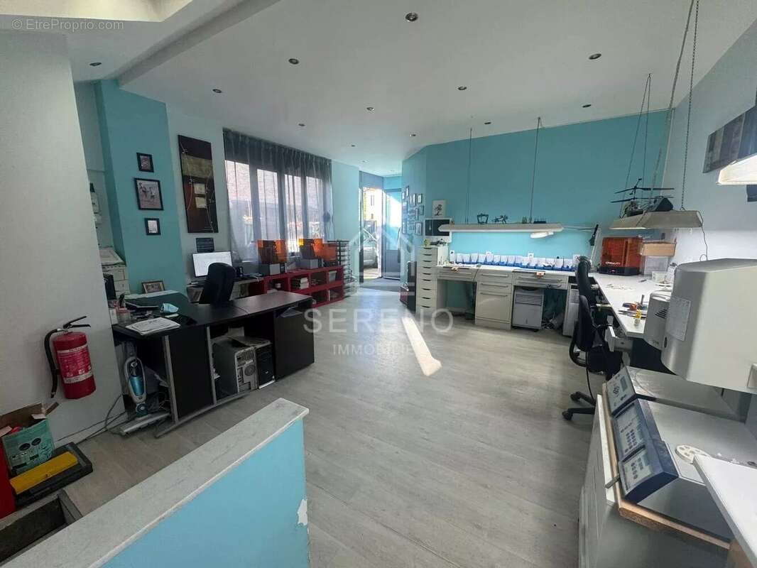 Commerce à FONTENAY-SOUS-BOIS