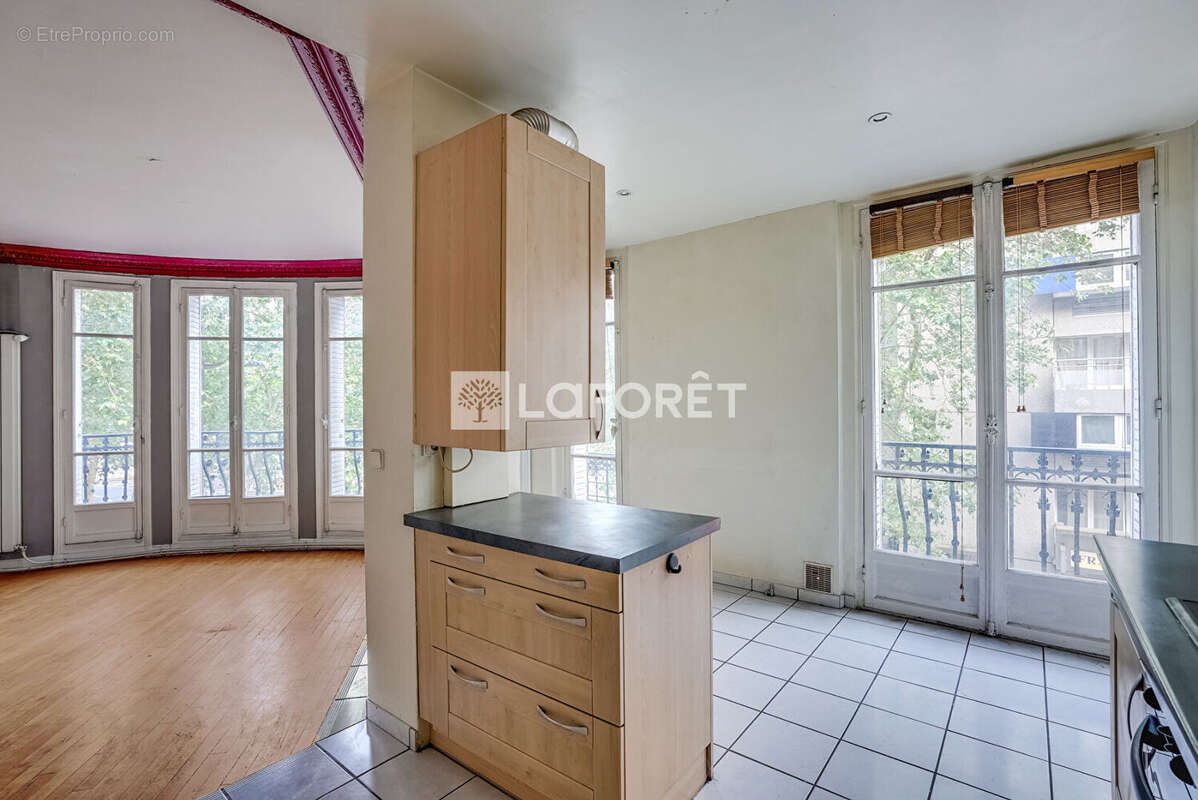 Appartement à PARIS-12E