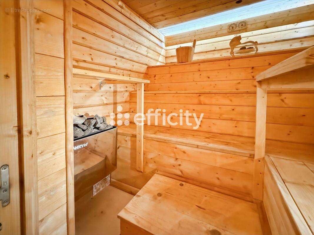 Maison 149 m² à Saint-Regle  - photo 20