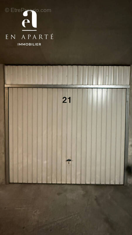 Parking à VILLEURBANNE