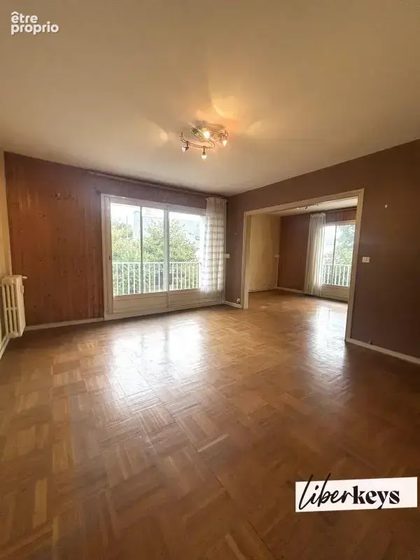 LANESTER-Appartement T4 -76m2- proche Naval Groupe - photo 3