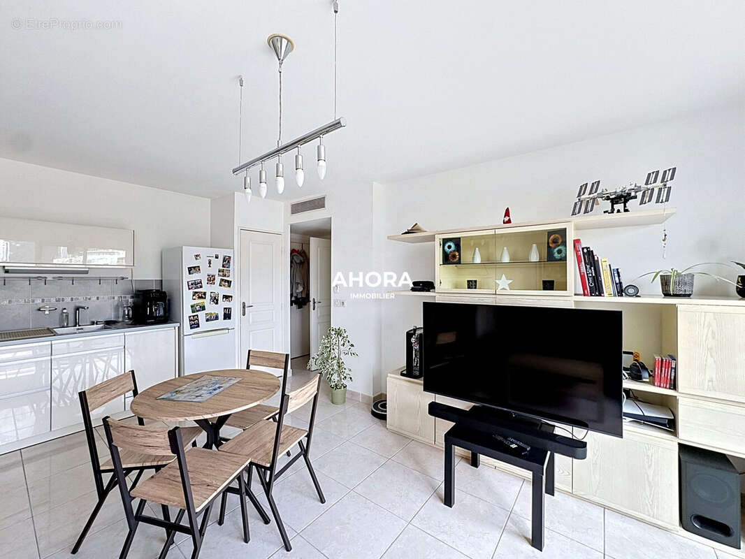 Appartement à MARSEILLE-8E