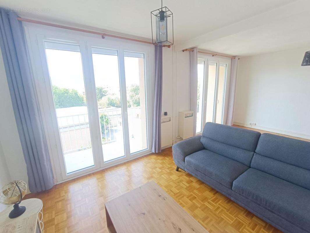 Vente Appartement 3 pièces 65m² Valence Châteauvert - photo 3