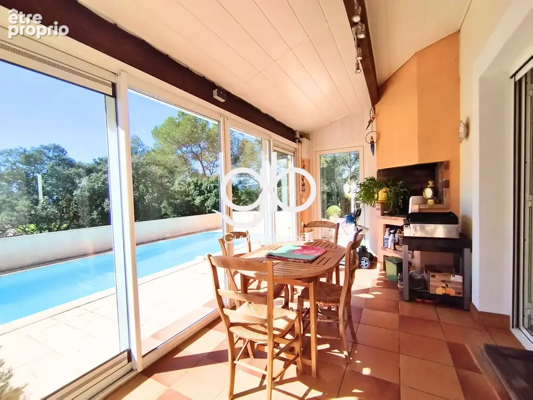 Villa familiale avec piscine et dépendance t3   terrain paysagé 1 616 m2   saint-mathieu-de-tréviers - photo 9